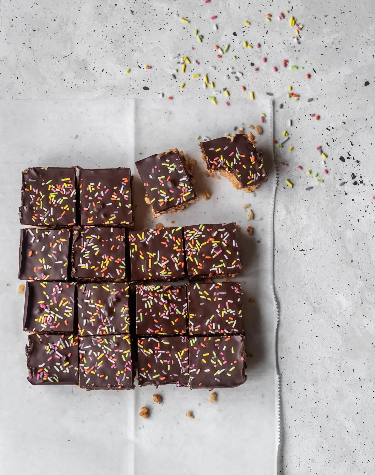 Crispy Chocolate Peanut Butter Bars [Vegan, Healthy, + No-Bake!]