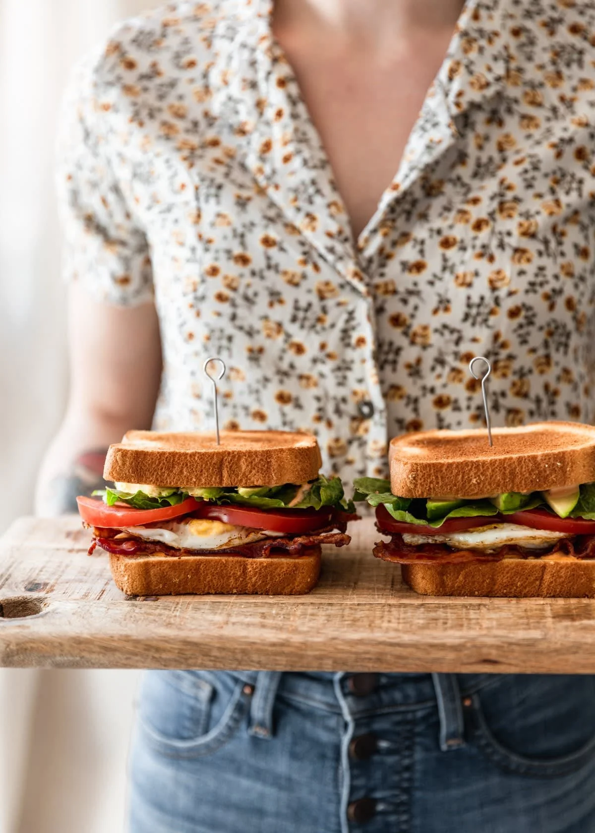 Breakfast Blt With Avocado & Spicy Mayo