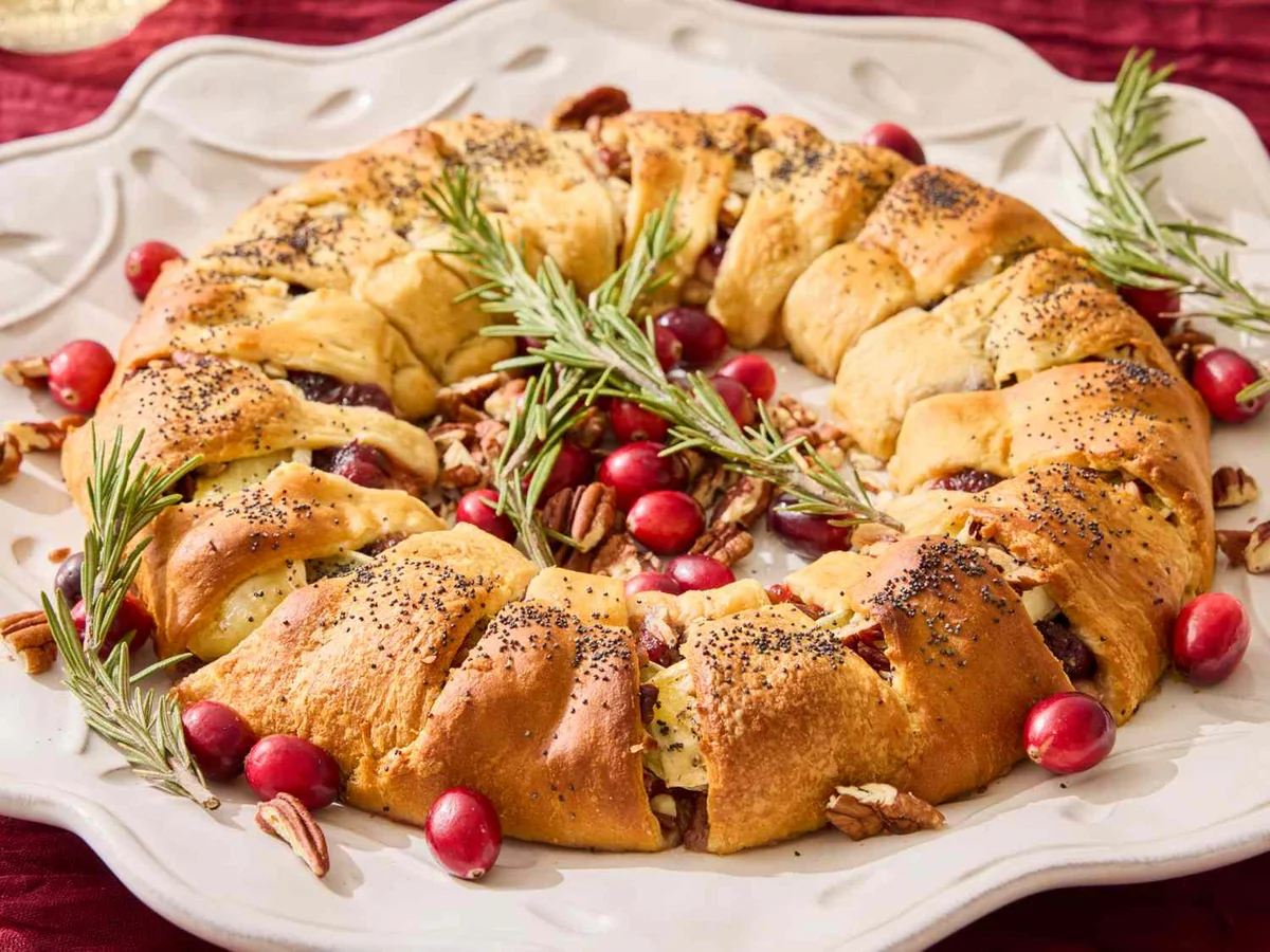 Cranberry Brie Wreath