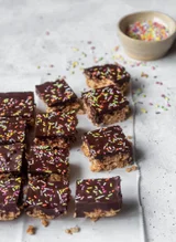 Crispy Chocolate Peanut Butter Bars [Vegan, Healthy, + No-Bake!]