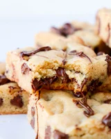 Easy Chocolate Chip Cookie Bars