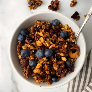 Paleo Gingerbread Granola