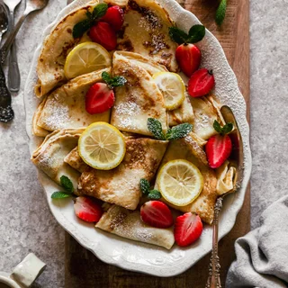 Norwegian Pancakes (Pannekaker)