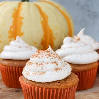 Pumpkin Cupcakes with Cinnamon Cream Cheese Frosting
