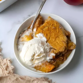 Paleo Vegan Peach Cobbler