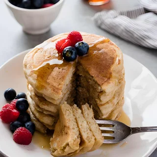 Fluffy Greek Yogurt Pancakes