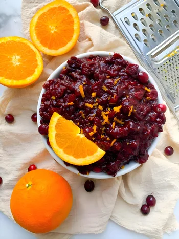 Paleo Cranberry Sauce (Whole30, Vegan)