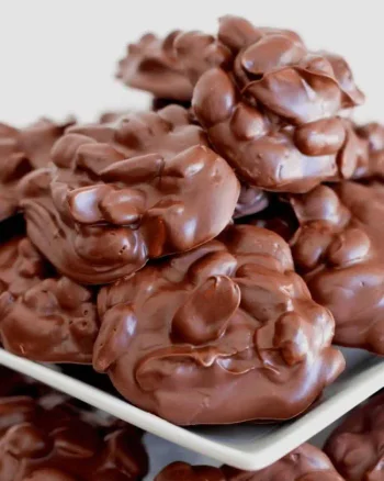 Crock Pot Peanut Clusters