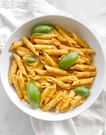 Vegan Roasted Red Pepper Pasta
