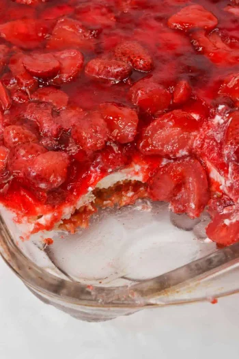 Strawberry Pretzel Jello Salad