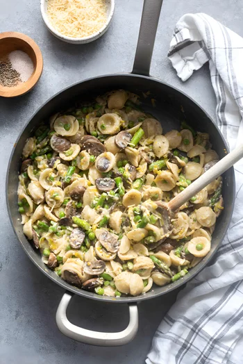 One Pot Spring Pasta Primavera