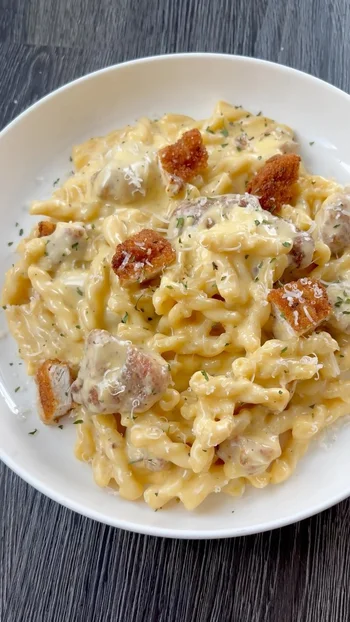 Crispy Chicken Mac & Cheese
