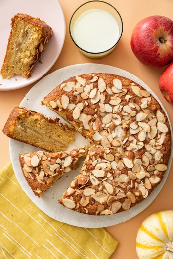 Apple Almond Cake