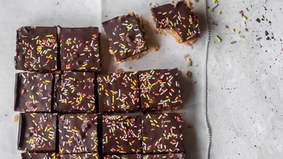 Crispy Chocolate Peanut Butter Bars [Vegan, Healthy, + No-Bake!]